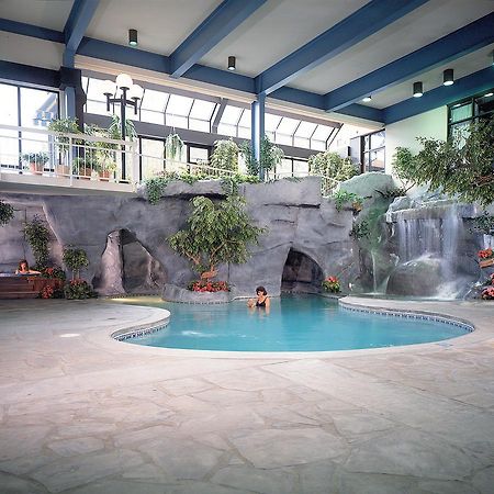 Sidney James Mountain Lodge Гатлинбург Экстерьер фото