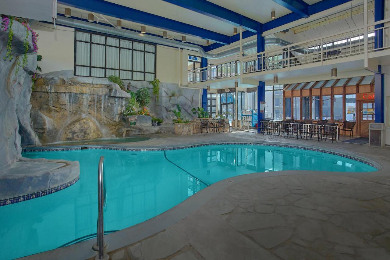 Sidney James Mountain Lodge Гатлинбург Экстерьер фото